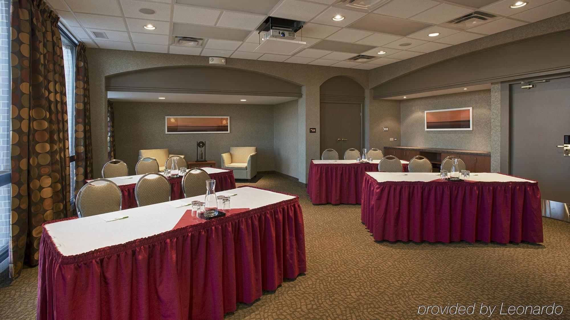 Hotel - Airport West By Ihg Winnipeg