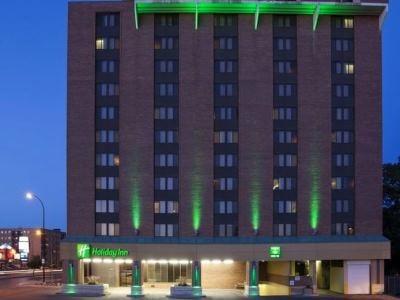 - Airport West By Ihg Winnipeg