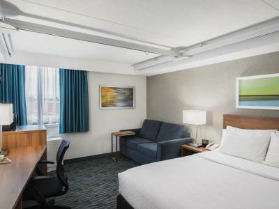 - Airport West By Ihg