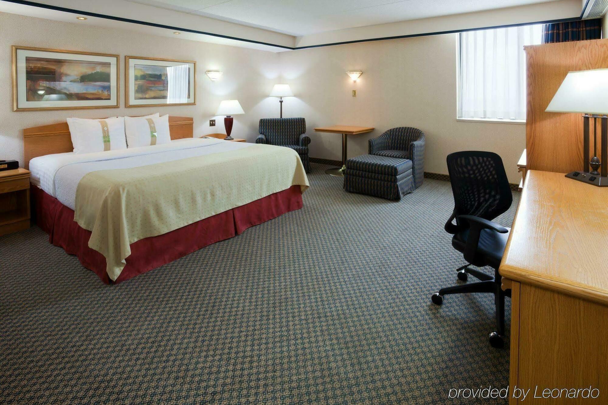 Hotel - Airport West By Ihg Winnipeg